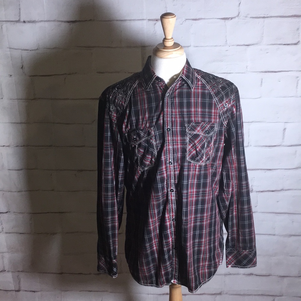 ROAR Long Sleeve Plaid Button Down Shirt